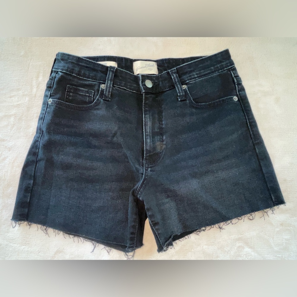 Universal Thread HIGH RISE MIDI Black Denim Cutoff Shorts SIZE 6